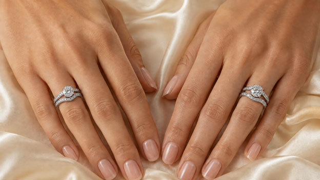 Wedfit vs Non-Wedfit Engagement Rings