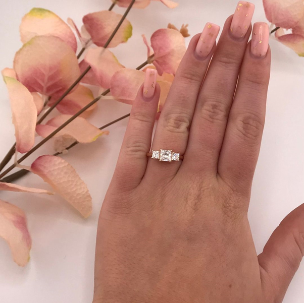 How to Pick the Perfect Diamond Carat for Your Engagement Ring