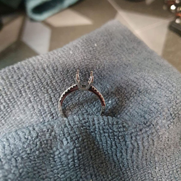 Engagement Ring Claw Settings Explained