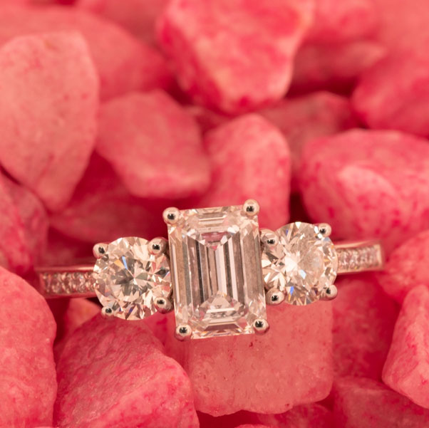 7 Tips to design  a bespoke engagement ring